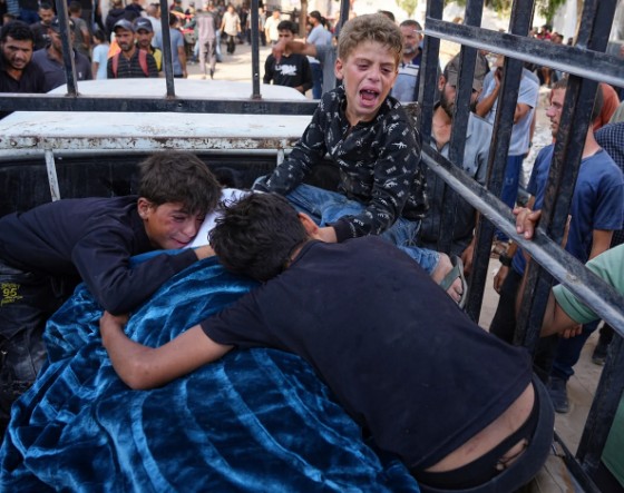 खाद्यान्न कुरेर बसेका ६७ प्यालेस्टिनीको इजरेली सेनाद्धारा गोली हानेर हत्या