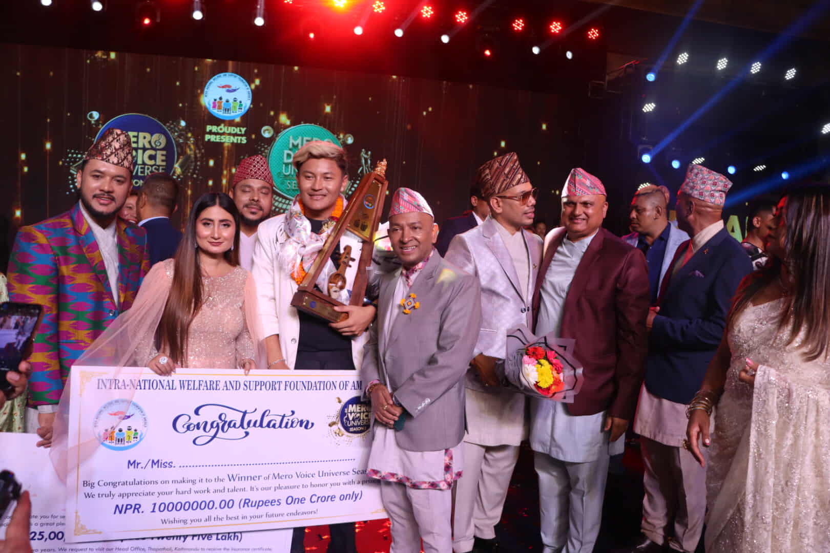 प्रथम गुरुङले जिते मेरो भ्वाइस युनिभर्सको उपाधि, रिस्ता गुरुङ बनिन् मेरो डान्स युनिभर्स