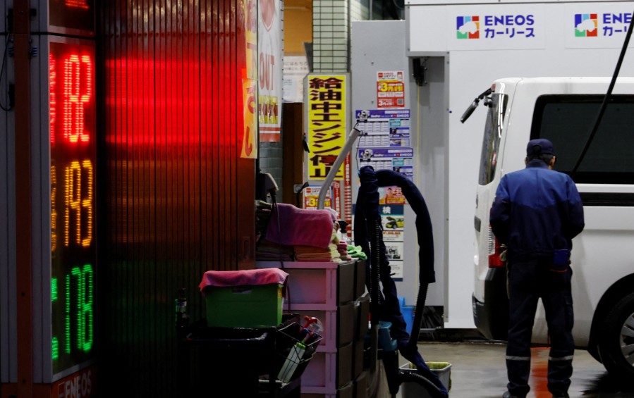 मध्यपूर्व संकटले जापानले तेल संकट टार्न भण्डारणको तेल बेच्न थाल्यो