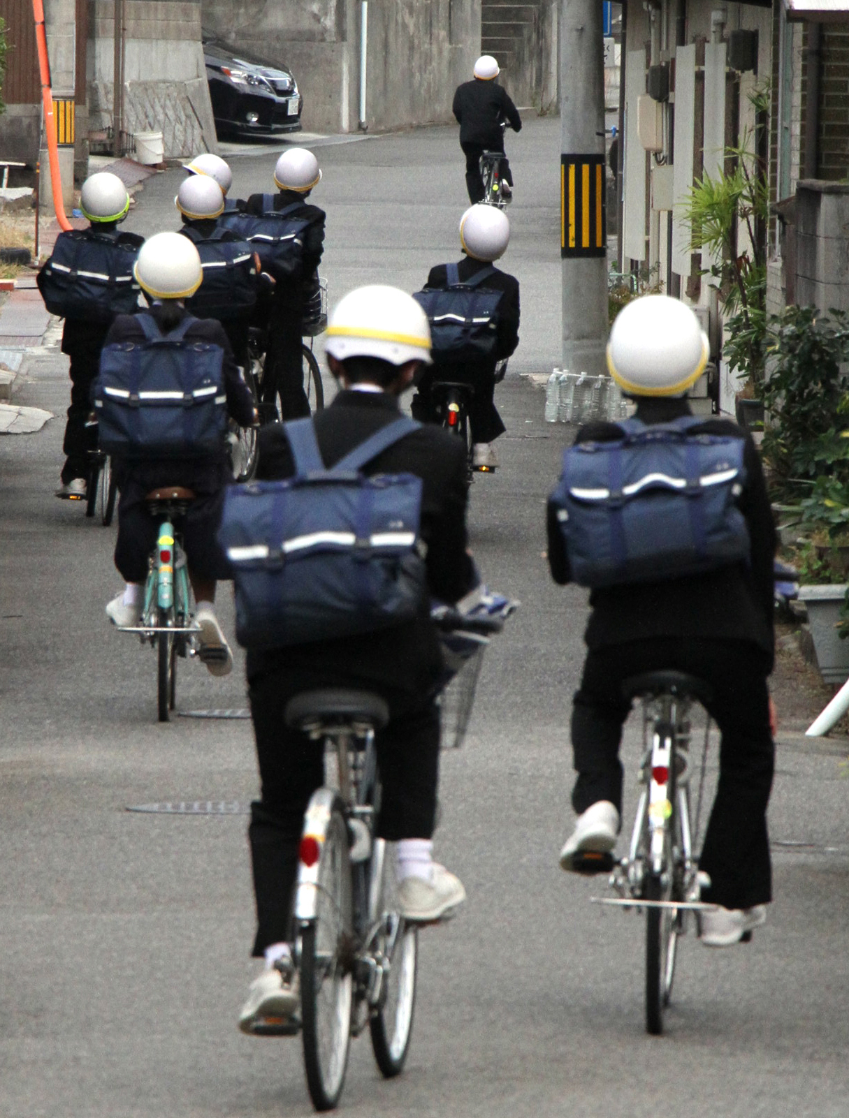साइकलको हेल्मेट किन्न जापानी शहरद्धारा बासिन्दालाई २ हजार येन सहयोग