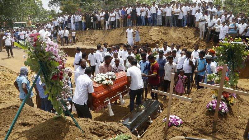 श्रीलङ्का बिस्फोटमा मृत्यु हुनेको संख्या ३ सय २१ पुग्यो, इस्लामिक स्टेटद्धारा आक्रमणको दाबी